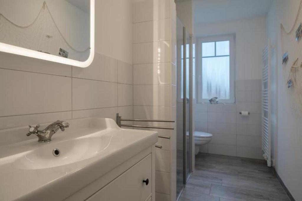 Ferienwohnung Van Der Holm บอร์น ภายนอก รูปภาพ