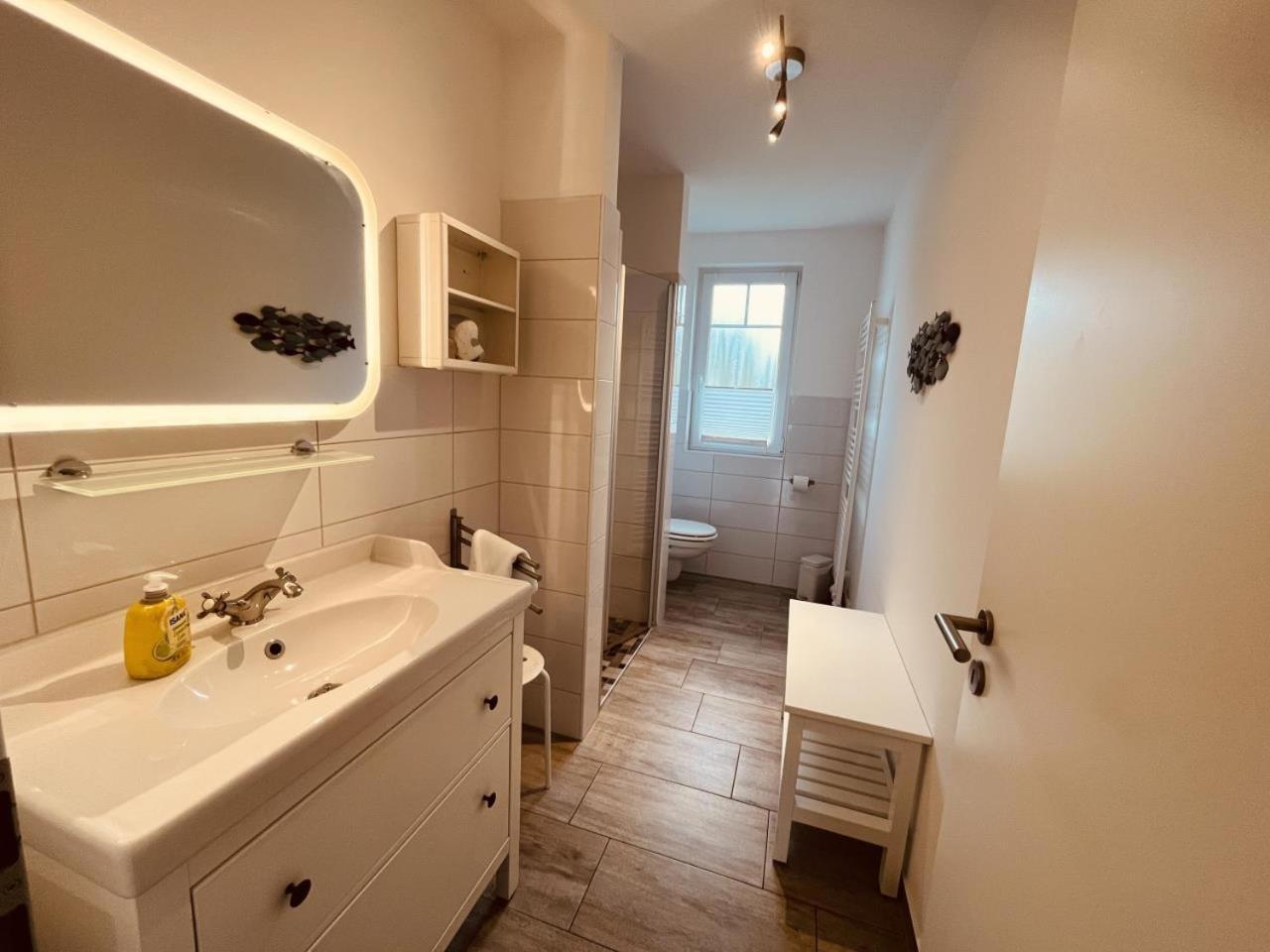 Ferienwohnung Van Der Holm บอร์น ภายนอก รูปภาพ