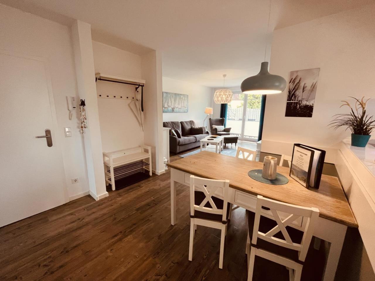 Ferienwohnung Van Der Holm บอร์น ภายนอก รูปภาพ
