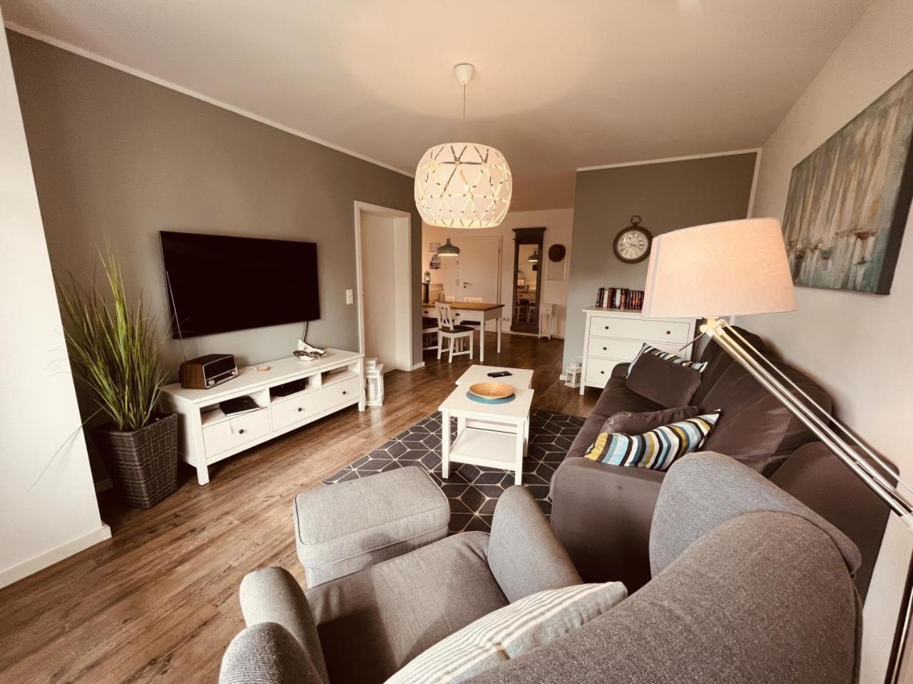 Ferienwohnung Van Der Holm บอร์น ภายนอก รูปภาพ